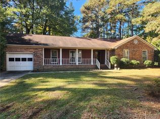 211 Viking Rd, Fayetteville, NC 28303