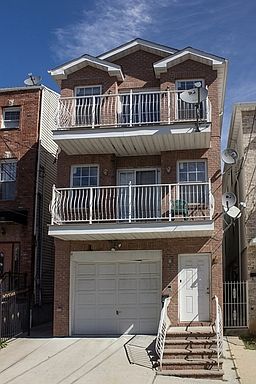 2nd image of 36 Union St Unit 1