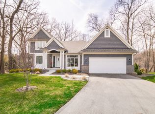 7025 Peninsula Ct, Clarkston, MI 48346