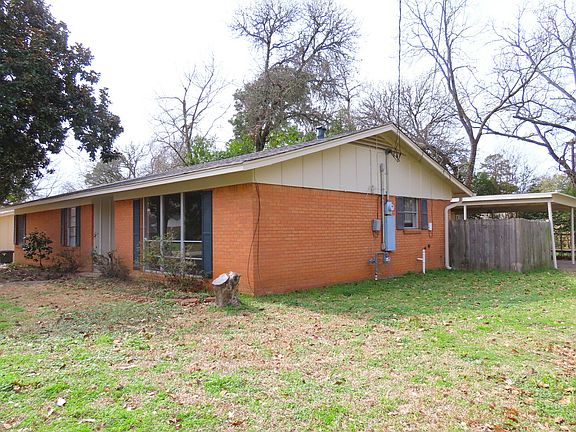 2nd image of 2417 Oak Crest Dr