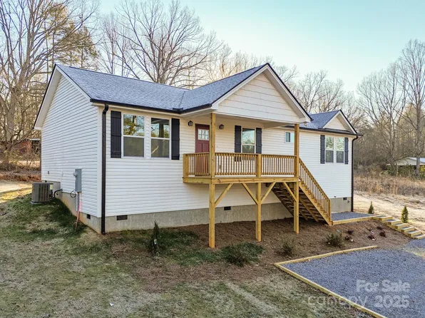 123 Old River Rd, Marion, NC 28752