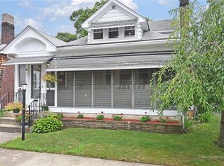 88 Rugby St, Cranston, RI 02910