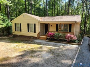 770 Oak Springs Dr, Aylett, VA 23009