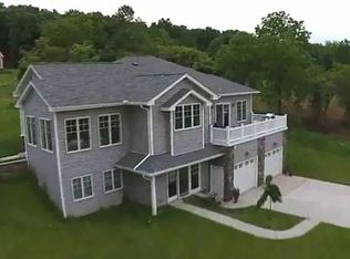 4926 Big Vista Dr, Lewiston, NY 14092