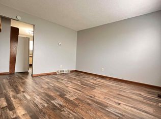4298 Stardust Dr APT B, Hannibal, MO 63401