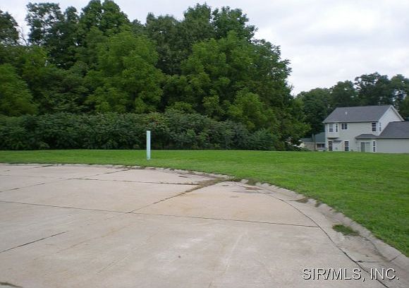 2nd image of 105 Big Tree Ln