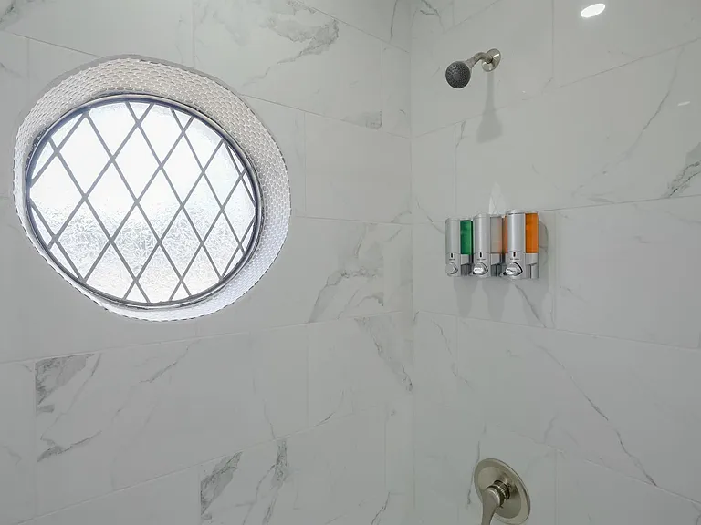 1613 E Spring Valley Rd — Photo 11