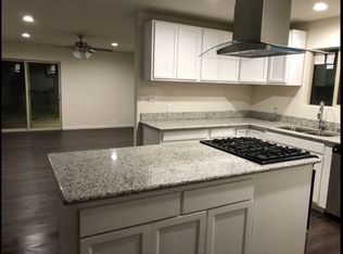 268 N Balmoral St, Porterville, CA 93257