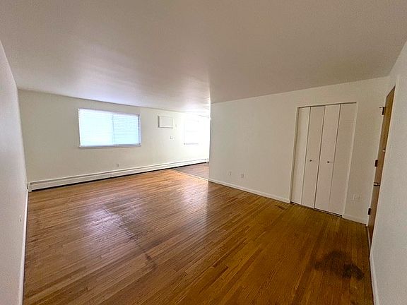 5th image of 301 E Brown St APT C-2