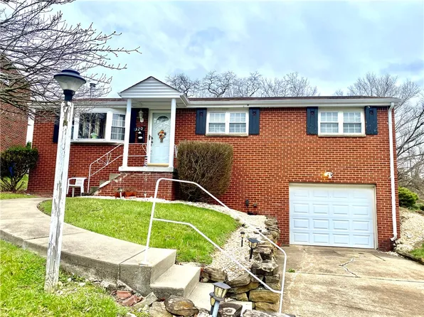 320 McKenzie Dr, Pittsburgh, PA 15235