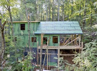 1612 Pioneer Trl, Sevierville, TN 37876