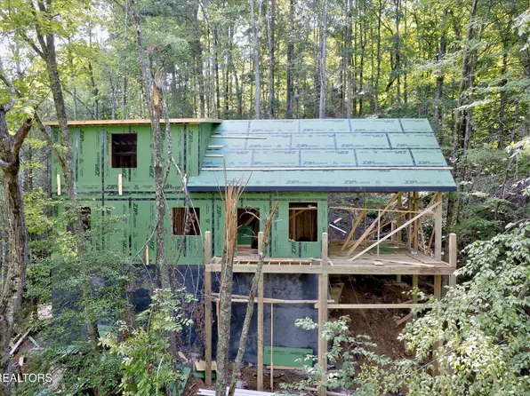 1612 Pioneer Trl, Sevierville, TN 37876