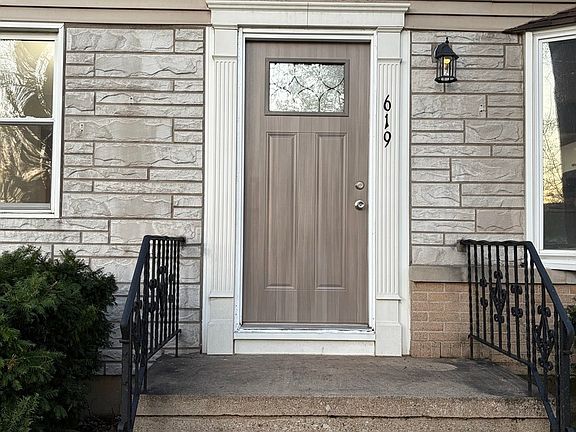4th image of 619 N Edgewood Ave