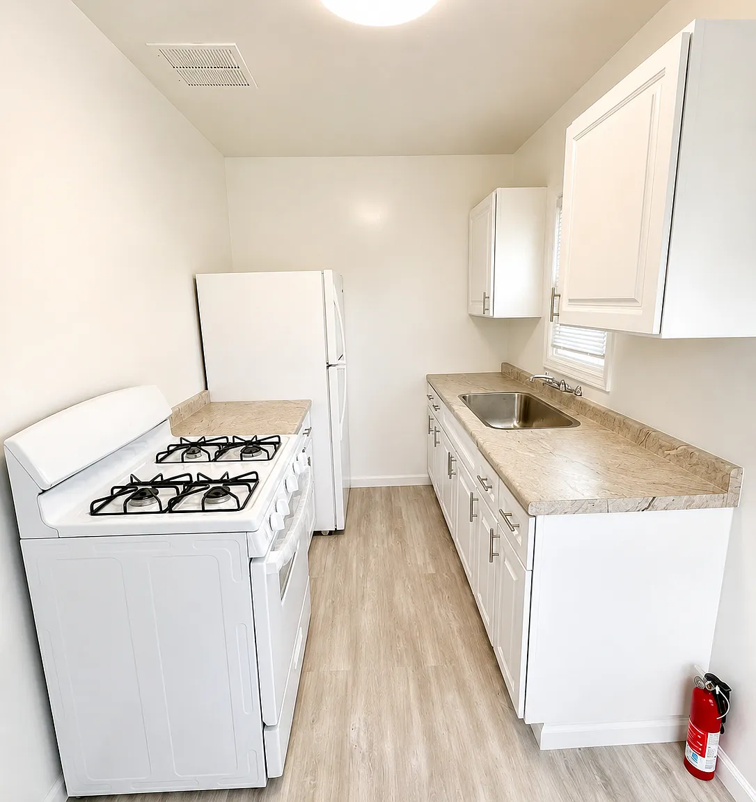 Studio, 400 sqft, $1,400 — Photo 2
