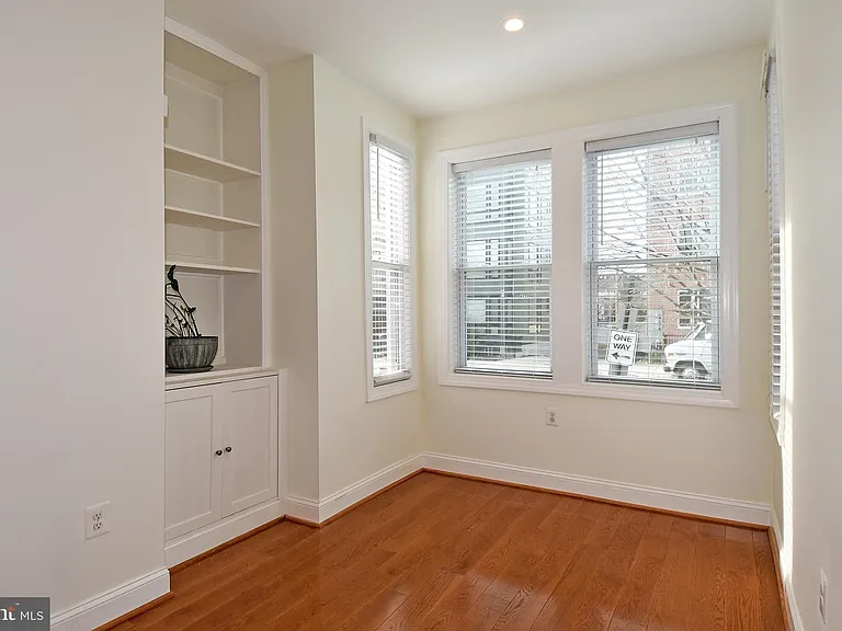 1117 Montello Ave NE — Photo 14