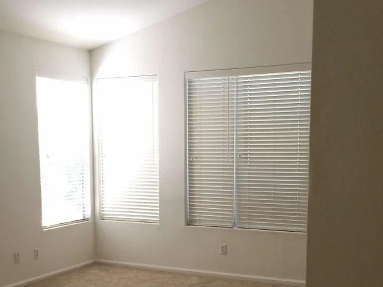 682 W Raven Dr — Photo 10
