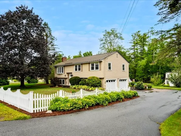 5 Wilshire Drive, Londonderry, NH 03053