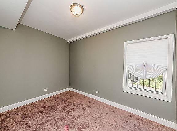 4th image of 4314 S Wells St #1