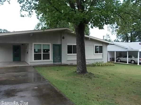 5908 Del Prado Dr, North Little Rock, AR 72118