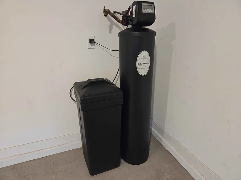 Water Softener System included