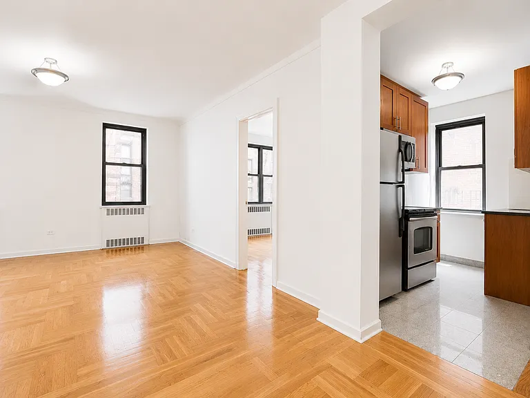 700 Fort Washington Ave #5F — Photo 5