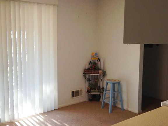 4th image of 81 Powhatan Dr