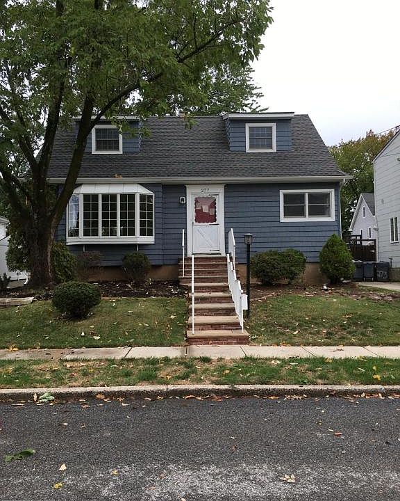 1st image of 277 Thornycroft Ave