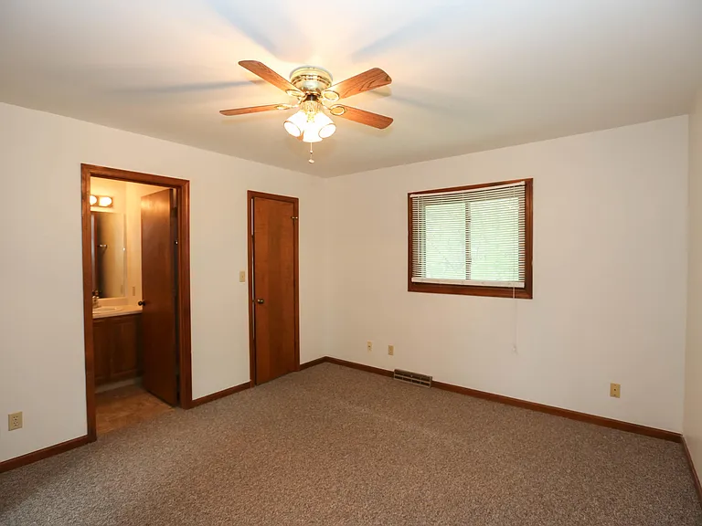 439 Foxfire Dr — Photo 21