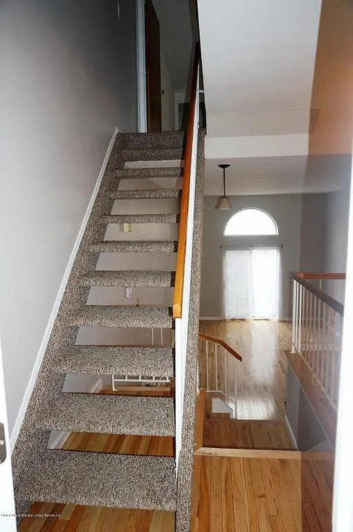 2 bed, 1.5 bath, 1690 sqft, $3,050 — Photo 4