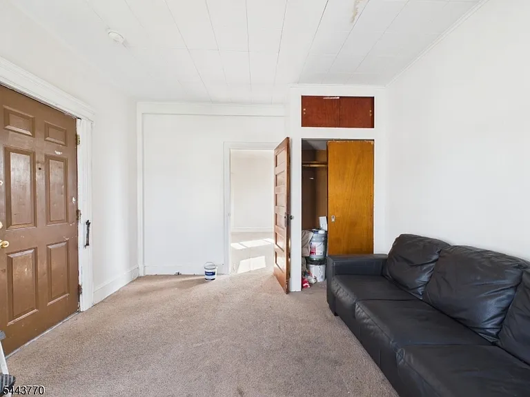 139 Fairview Ave #2 — Photo 9