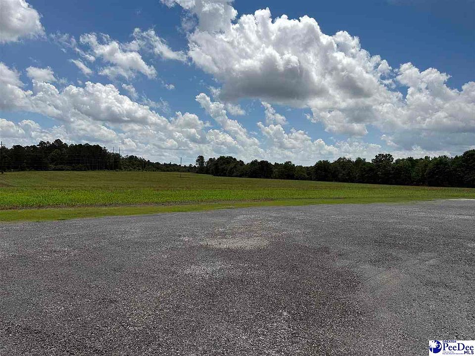 2nd image of 2133 New Market Rd