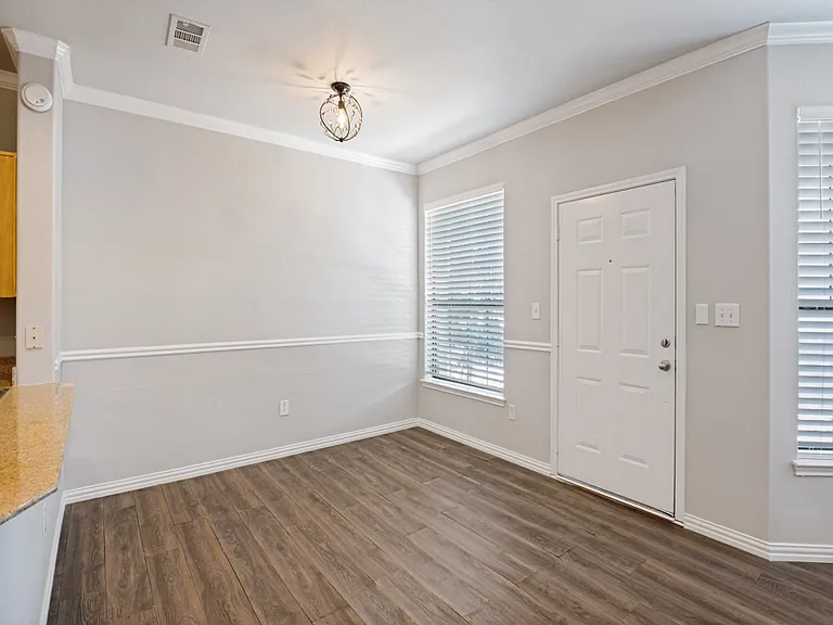 2800 Keller Springs Rd #7B — Photo 5