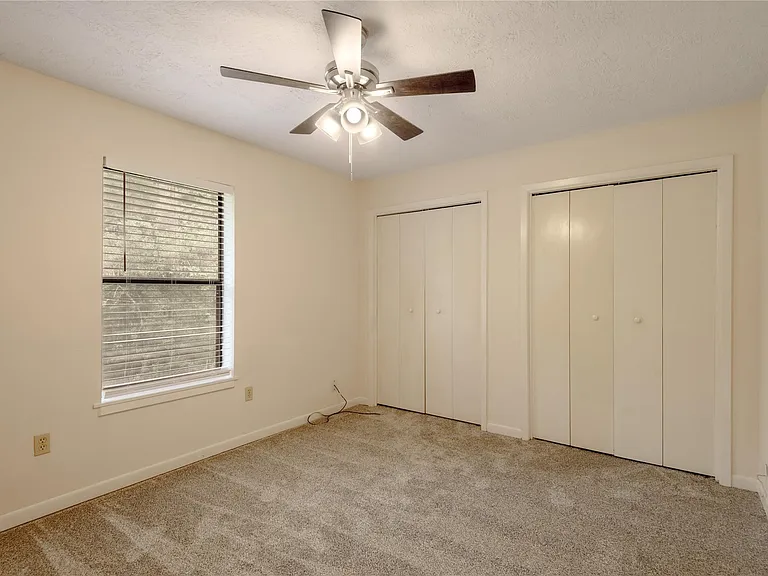 138 Summer Pl #B — Photo 18