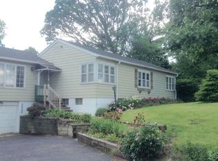 29W503 Hawthorne Ln, West Chicago, IL
