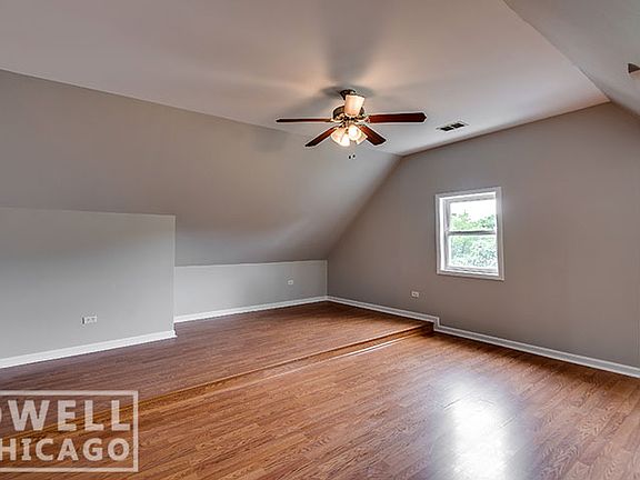 3rd image of 1825 N Kedzie Ave #3