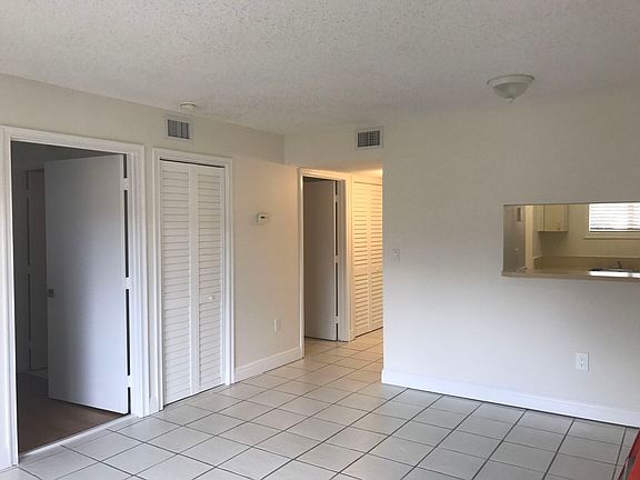 5th image of 14961 SW 82nd Ln APT 301