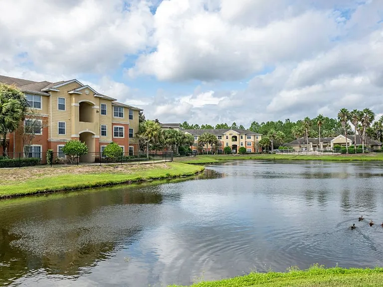 Pine Meadows Apartments — Photo 3