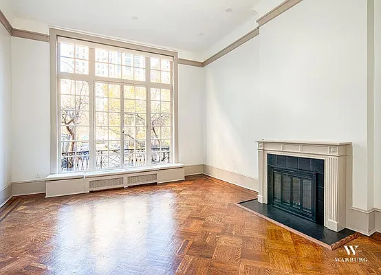 Rented by Warburg | media 35