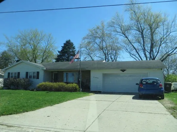 229 W Elm St, Elsie, MI 48831