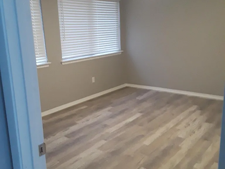 2117 Real Dr — Photo 10