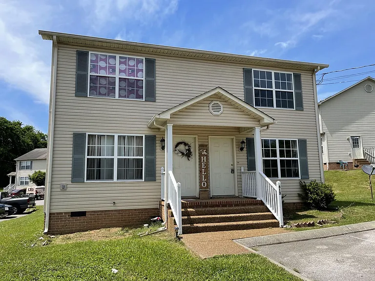 613 Wilderness Trl — Photo 1