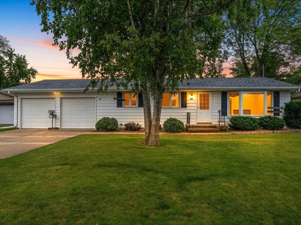 524 E Saint Joseph St, Green Bay, WI 54301