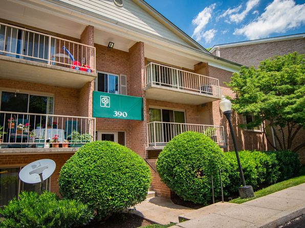 374 N Summit Ave #390101