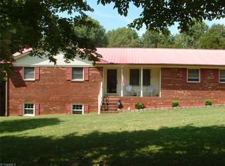 522 Evergreen Trl, Thomasville, NC 27360