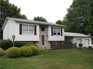 500 Fullerton Pl, Sharon, PA