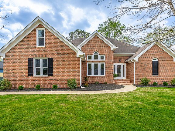 4th image of 1618 Gunston Hall Rd