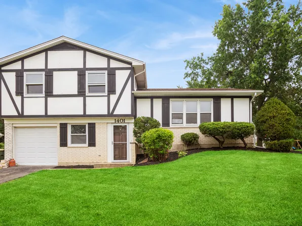 1401 Volkamer Trl, Elk Grove Village, IL 60007