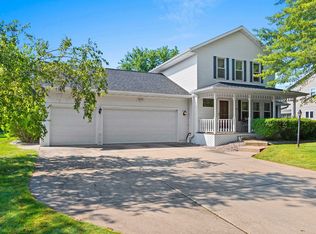 2982 Brighton Pl, Green Bay, WI 54311