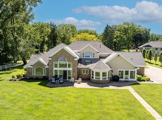 5527 S Jackson Rd, Jackson, MI 49201