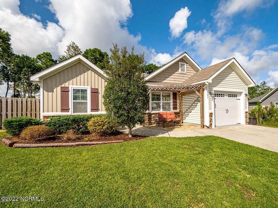 1st image of 423 Blue Pennant Court
